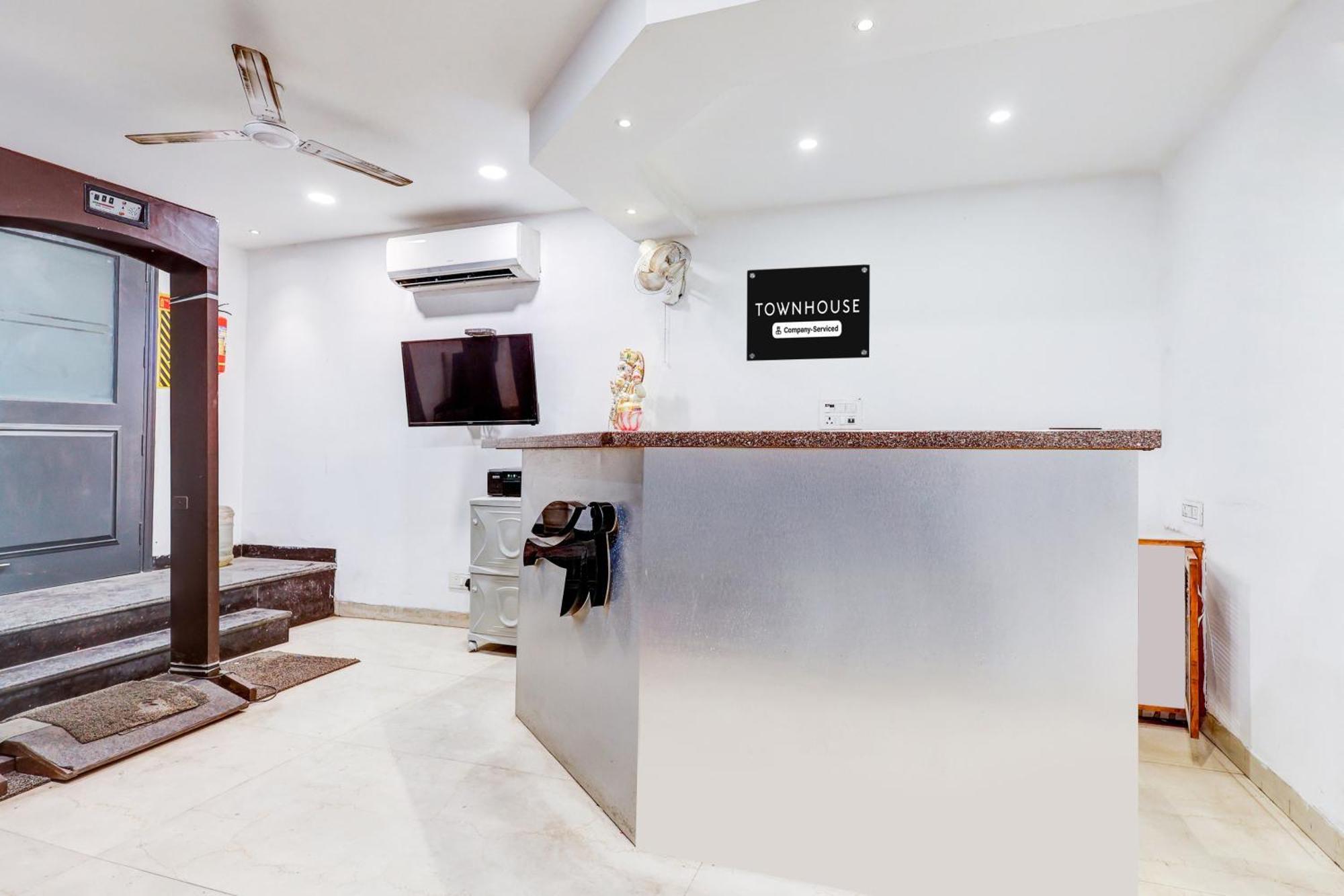 Hotel Super Collection O Shalimar Bagh Delhi  Exterior foto