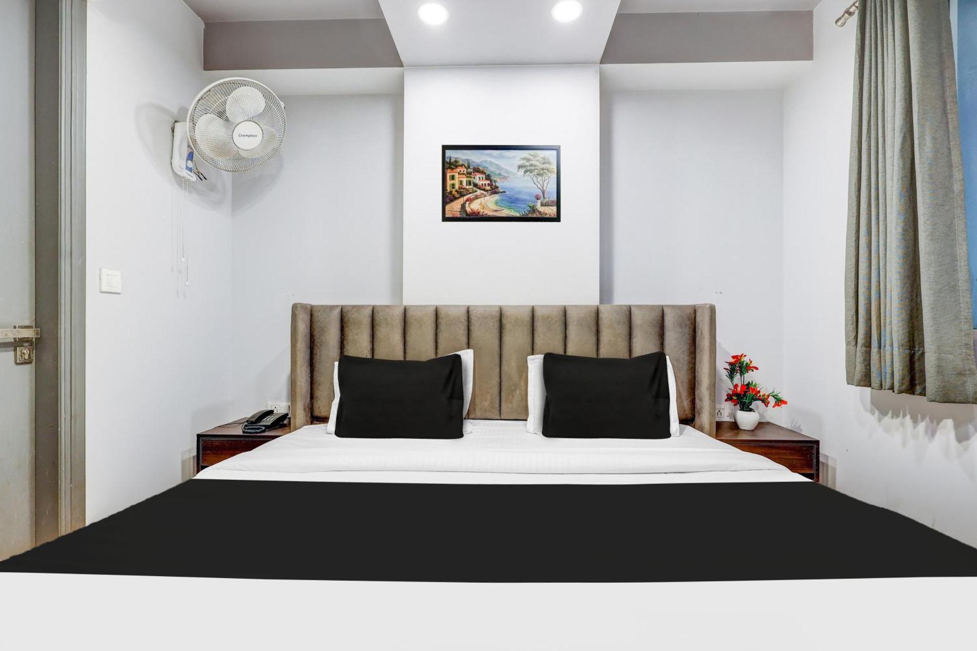 Hotel Super Collection O Shalimar Bagh Delhi  Exterior foto