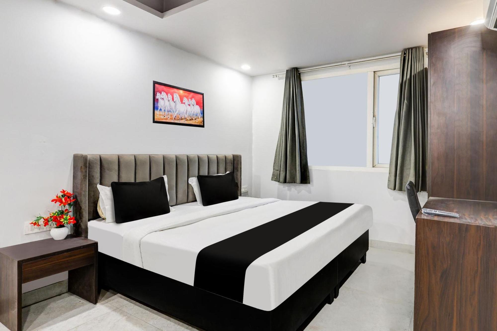 Hotel Super Collection O Shalimar Bagh Delhi  Exterior foto